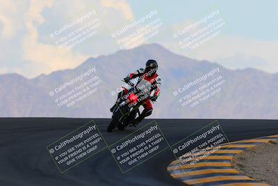 media/Oct-03-2022-Moto Forza (Mon) [[5f077a3730]]/Beginner Group/Session 5 (Turn 12)/